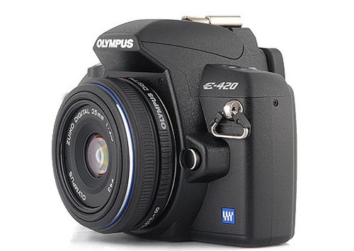 Olympus пуска двa ултратънки DSLR фотоапарати