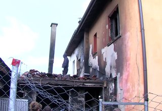 Пожар в Трудовец. Унищожени са стопански постройки, а една от къщите е непригодна за живеене Скрийншот