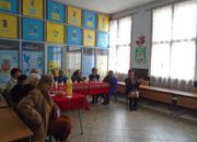 Осмомартенски поздрави от деца и ученици за жените в училището