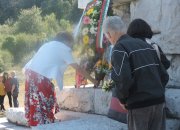 EТРОПОЛСКИТЕ СОЦИАЛИСТИ ОТБЕЛЯЗАХА ГОДИШНИНАТА ОТ ПОБЕДАТА НАД ФАШИСТКА ГЕРМАНИЯ