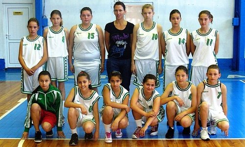Първа победа на момичетата на Балкан