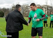 Мачът в чест на Васил Редовски  завърши 2-2, мнозина почетоха големия майстор