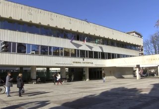 Новите кметски наместници ще бъдат назначени на 19 декември, когато местният парламент трябва да одобри новата структура на общинската администрация Скрийншот