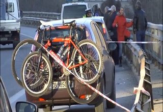 Млада жена загина на място при опит да си направи селфи на автомагистрала Хемус Скрийншот