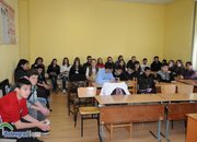 Ученици от две училища организираха съвместна изява срещу тютюнопушенето