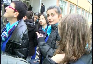 Баскетболният отбор на ПМГ "Ас. Златаров" тръгна за Кипър с пожелания за успех Скрийншот