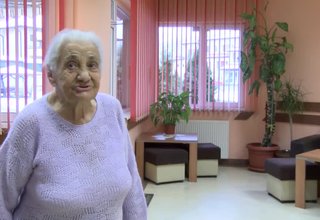 99-годишна жена пребори коронавирусната инфекция Скрийншот