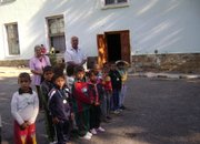 105 ученика и 30 деца започнаха новата учебна година в Лопян