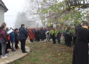 Панихиди и цветя пред паметниците на загиналите за Освобождението на Етрополе руски воини