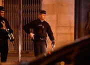 Кървав ужас в Париж! 6 терористични атаки взеха над 120 жертви, ИД пое отговорност за атентатите