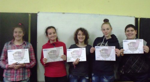 Грамоти за участие в състезание по творческо писане на английски