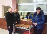 Ученици и студенти създадоха празнично настроение в Дом за възрастни хора „Д-р Адриян Атанасов”
