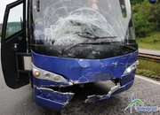 Автобус на Юнион Ивкони се блъсна в автомобил на Автомагистрали