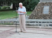 С панихида и поднасяне на цветя започна тържествената част от Празника на Етрополе 
