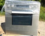 Продавам Зануси - иноксова печка за вграждане от новия модел в комплект с керамичен плот четворка.