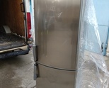 Продавам иноксов хладилник с фризер 3 рафта марка Whirlpool внос от германия клас А ,размери185/60/6