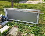 Продавам 2 бр.Алуминиеви врати