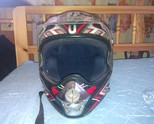 Продавам каска 
