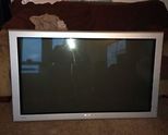 prodavam televizor 42 inchov/barter 200lv