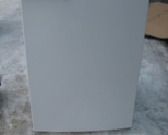 Продавам малък хладилник марка MIELE с размери 60 /60/85 см икономичен клас А . Работи отлично, гара