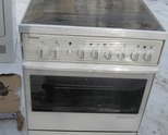Продавам цяла бяла печка Siemens Mikrowelle Plus с вградена микровълнова в отлично състояние, размер