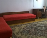 тристаен под наем 