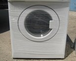 Продавам малка пералня Zanussi вноoс от германия. Казан от карборан електронен програматор, подходящ