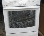 Продавам печка цяла с керамичен плот марка Gorenje внос от германия.Размери 60/60/85 см.Гаранция 1 г