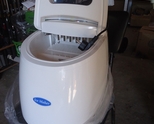 1.Марка Ice Maker от 10кг. до 15кг. за 24 часа Ледогенератор нов за офис или по малко заведение Це