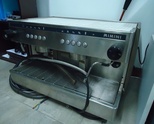 1.Втора употреба кафемашина Италианска  марка  FUTURMAT - RIMINI  2007 год.   със две групи  ( ръкох