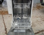 Продавам съдомиялна машина Bosch Silence comfort с бял панел