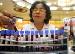 Китаец изпи 2 шишенца с кръв, ще лежи 2 месеца в затвора