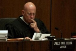 Отрязаха ръката на крадец в Саудитска Арабия