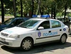 Заловиха двама да шофират в нетрезво състояние