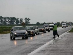 Пътищата в страната крият опасности заради валежите