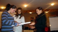 Маги Вълчанова връчи сертификати на участниците в обучението по проект “Застъпническа мрежа”