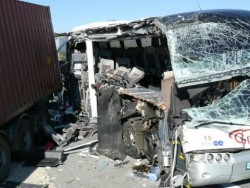 Верижни катастрофи по автомагистрала "Хемус" затрудняват движението