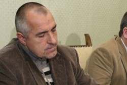 Борисов остави Фандъкова, уволни общински чиновник заради детските градини