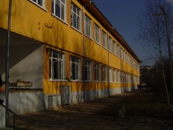 Петима кандидати ще се борят за директорското място в гимназията