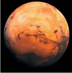 Следите от вода на Марс са погребани под лава