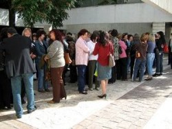 Учители от Правец започнаха ефективна стачка