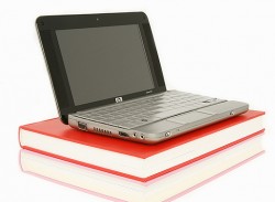HP представи мини преносим компютър за сферата на образованието