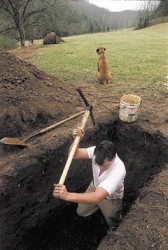 Кметът предлага да се копаят предварително по пет гроба