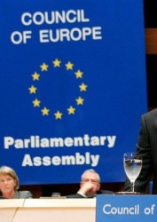 ПАСЕ ни прати да пасем