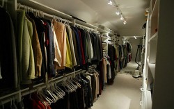 Японец откри непозната жена в килера си