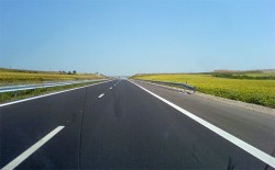 Кметът настоява магистралата да мине максимално близо до Новачене, след като се отказа да защитава идеята за път през селата