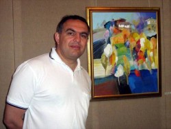 Димитър Евстатиев подреди 28 картини в градската художествена галерия