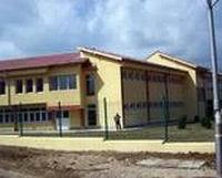 Нови класни стаи и мултимедийта зала ще обзавеждат в новото училище 