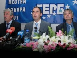 Марсел Методиев подаде оставка от партия ГЕРБ. Иван Начев заема неговото място