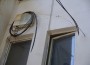 Неизвестни  режат кабели в квартал 8 
